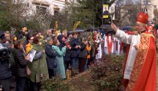 Duminica Floriilor la catolici. Procesiuni impresionante în marile oraşe din România
