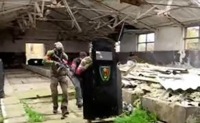 "Joaca de-a războiul", un sport costisitor. Cât costă un echipament complet de airsoft