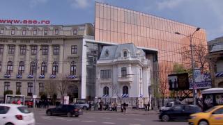 Cum arată casa Nanu Muscel din Piaţa Romană, redeschisă după zeci de ani în ruină. "Oamenii străzii dormeau aici"