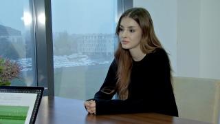 Reacţia Denisei, după ce i se oferă salariu de 4.800 de lei pe un job în Marketing. Companiile au un nou test la angajare