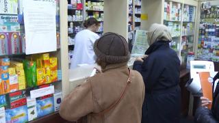 "El fără pastila asta n-ar putea să stea". Pacienţii cu transplant se luptă să supravieţuiască în lipsa medicamentelor care îi ţin în viaţă