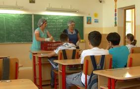 Mâncare mai sănătoasă în şcoli sau pachet suplimentar cu alimente pentru elevii fără absenţe. Planurile ambiţioase ale Guvernului