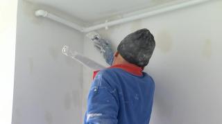 Un muncitor a dat din întâmplare peste o comoară de aur, în valoare de 135.000 de euro, în timp ce renova un apartament din Germania