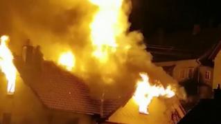 Trei copii morți în Germania, într-un fost restaurant cuprins de flăcări. Poliția suspectează că ar fi români