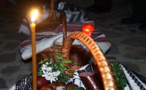 Semnificaţia obiceiului de a duce coşul pascal la sfinţit. Ce nu trebuie să lipsească din el sub niciun chip