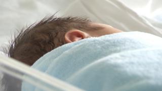 TVA redus la 5% pentru articolele de copii şi vouchere pentru viitoarele mămici. Noua propunere care încurajează creşterea natalităţii