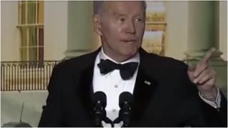 Joe Biden și Kamala Harris, invitați de onoare la dineul anual al junaliștilor din SUA. Liderul american a vorbit despre ziaristii ținuți captivi în Rusia