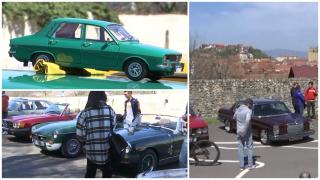 Dacia 1300 și muscle car-urile, vedetele paradei de mașini clasice din Brașov. Zeci de pasionați de mașini și-au prezentat "bijuteriile" recondiționate