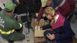 Au furat alimente din pachetele cu ajutoare de la UE