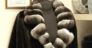 Hainele de blană naturală, simbolul luxului, vor rămâne doar o amintire. România va interzice creşterea animalelor pentru industria vestimentară