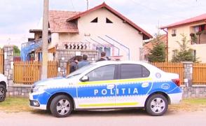 ''E un suflet! De ce-i dai viaţă?'' Mama bebeluşului din Prahova, ajuns la spital malnutrit şi deshidratat, mai are acasă doi copilaşi