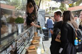 Street Food Festival, pe bulevardul Kisselef. Pofticioșii din Capitală, așteptați cu burgeri, pizza, clătite și gogoși