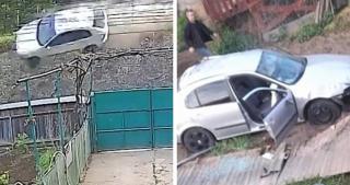 Accident teribil în Bacău. Un şofer de 32 de ani "a zburat" de pe şosea şi s-a oprit în gradina unor vecini