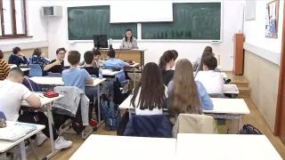 Cum s-a văzut greva profesorilor dintr-o sală de clasă. Ce făceau elevii în bănci când trebuiau să aibă loc cursurile