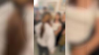 "Hai, Vanesa!" Haos într-o şcoală din Alexandria, după ce o elevă a îmbrăţişat un băiat. Verişoara lui a sărit la bătaie