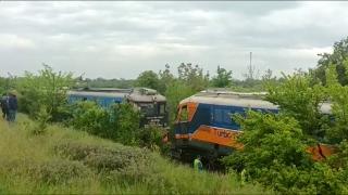 Cum a fost evitată o tragedie în Giurgiu, după ce două locomotive s-au lovit frontal: "Dacă intra peste Săgeata Albastră, îl făcea muci"