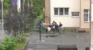 "În patru ani, nu aţi înţeles nimic. Dumnezeu cu mila!". Directorul unui liceu din Oradea, în scandal cu elevii. Le-a cerut bani pentru festivitatea de absolvire