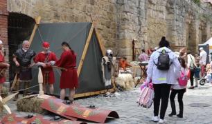 Zilele oraşului Cluj Napoca, motiv de sărbătoare pentru zeci de mii de turişti şi localnici: "Că e ploaie, că e soare, clujenii se simt bine"