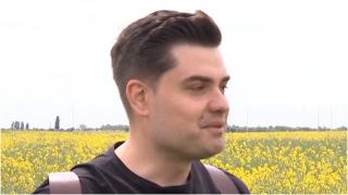 Afacerea cu care Gabriel a dat lovitura. O ședință ajunge și la 1.200 de lei: "Am cupluri care vin în fiecare an"