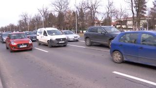 Șoferii ar putea scăpa de drumurile la instituții și statul la cozi. Guvernul vrea ca înmatricularea şi radierea să se facă online