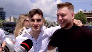 "Noi doi dăm la Drept, suntem viitorul ţării". Elevii din Constanţa au terminat liceul şi nu-şi fac griji pentru BAC: "Ne-am deschis o firmă, acum, în clasa a 12-a"