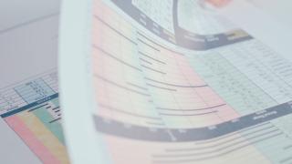 "Dacă nu ai bani în ţara asta, nu trăieşti". Ce servicii medicale noi nu mai trebuie să plătești de la 1 iulie