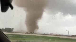Imagini apocaliptice în China. Cinci tornade au făcut prăpăd în nord-estul ţării: 3 oameni morţi, 13 răniţi şi 60 de case distruse