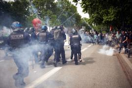 Violențe în Franța, în ziua 14 de proteste. Francezii nu vor sub nicio formă schimbarea vârstei de pensionare