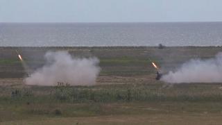 Trageri cu rachete HIMARS la exercițiul NATO din Poligonul Midia. Imagini spectaculoase de la operațiunea militară
