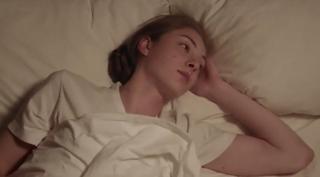 Studiu: Insomnia crește cu 16% riscul de AVC