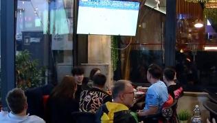 Finala UEFA Champions League a umplut terasele din Centrul Vechi. Fanii fostbalului, dezamăgiți de scorul cu care Manchester City a devenit campioană