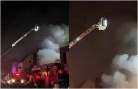 O mașină hibrid s-a aprins ca o torță într-un garaj din Timiș. Flăcările s-au exits și la o clădire apropiată. De la ce a pornit incendiul