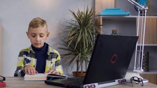 Cum îţi ajuţi copilul să aibă mai multă încredere în el. Ce sfaturi dau psihologii