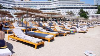 Zonele pe care toţi turiştii le caută pe litoral: România are doar 6 astfel de plaje. Ce înseamnă steagul albastru