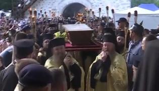 Mii de credincioşi pe "Calea Sfinţilor", la Suceava: Un pelerinaj tare frumos care ne-a umplut inimile de bucurie