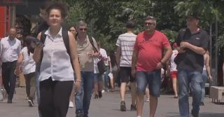Weekendul extremelor. Capitala, lovită de caniculă în timp ce în unele zone din țară furtunile au făcut prăpăd