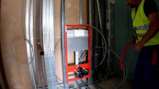 Metoda prin care o grupare de escroci a reușit să fure peste 70.000 de lei din două locuințe din Ploiești