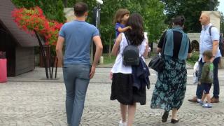 Părinții vor putea lucra de acasă 4 zile pe lună: noua lege vine cu avantaje și pentru copii. Psiholog: "Este un mare pas înainte"