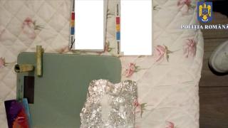 Percheziţii în România şi Austria. Autorităţile, pe urmele unei reţele care făcea trafic de droguri şi de migranţi