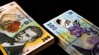 CALCUL: Cu cât se modifică ratele la un credit de 300.000 de lei, după scăderea indicelui IRCC. Suma e ridicolă