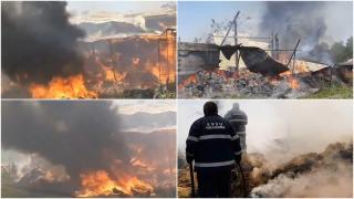 Incendiu de proporții într-o gospădorie din Botoşani. 80 de tone de furaje, mistuite de flăcări. Focul s-a văzut de la câţiva kilometri distanţă