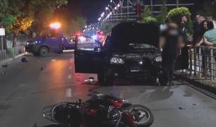 Un nepalez a ajuns la spital, după ce a intrat cu scuterul într-o maşină care mergea regulamentar, în Bucureşti. Impactul, devastator