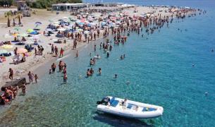 Apa Mării Mediterane "fierbe" în Italia. Cum explică meteorologii temperaturile extreme care au lovit staţiunile din străinătate populare printre români