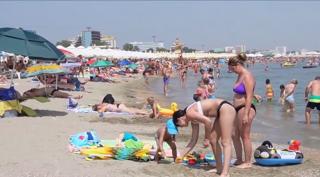 Preţurile au sărit în aer în plin sezon estival. O cameră a ajuns să coste şi 830 de lei pe noapte