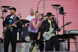 Coldplay în România. Preţurile exorbitante la care au ajuns biletele pe site-urile de specialitate: "Le vând oamenii care şi le cumpără"