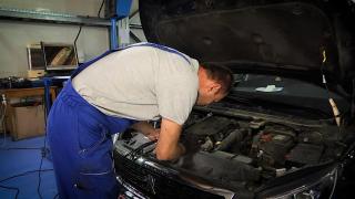 Păţania unui tânăr din Cluj după ce şi-a cumpărat o maşină second hand cu 30.000 de euro. Ce a aflat la înmatriculare