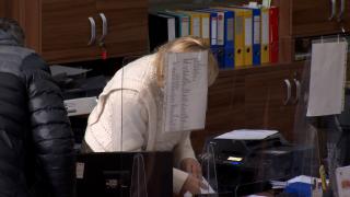 Bugetarii care vor fi concediaţi şi instituţiile care vor fi desfiinţate conform planului coaliţiei: Guvernul ar economisi 6 miliarde de lei