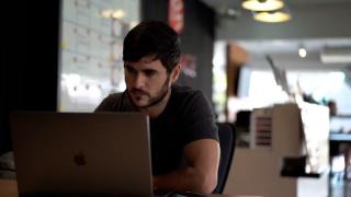 România, în Top 10 mondial la viteza internetului. Cum atragem nomazii digitali