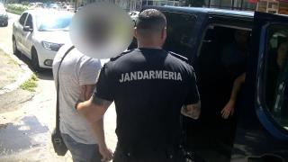 Ascunzătoarea de droguri "revoluționară" cu care un bărbat credea că va înșela poliția. S-a dat singur de gol
