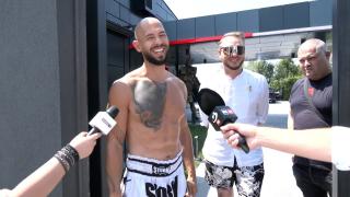 Prima reacţie a lui Andrew Tate după ce el şi fratele lui au scapăt de arestul la domiciliu: "Un sentiment copleşitor. Războiul nu s-a terminat". Ce restricţii au cei doi